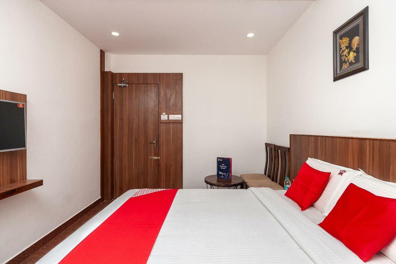 Oyo 29859 Rds Guest House Ambur Exterior photo